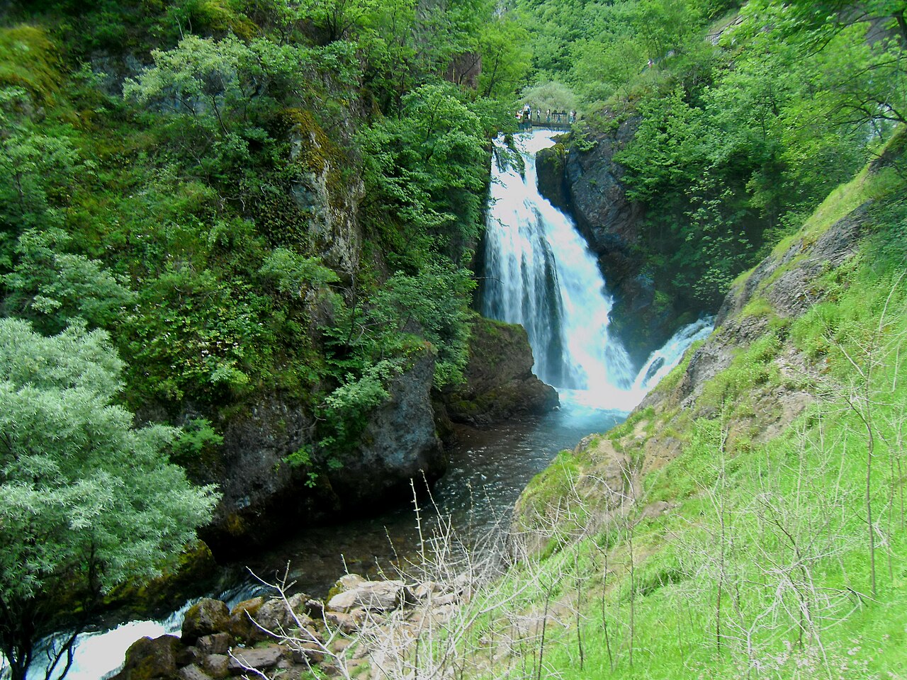 White Drin Waterfall, Kosovo - travel guide